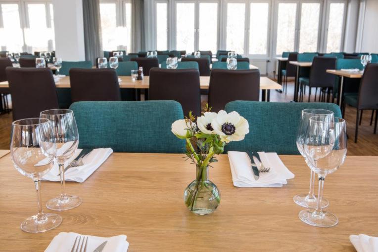 Aronsborgs Konferenshotel Balsta Ngoại thất bức ảnh